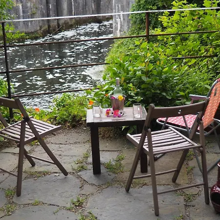 Charming Canal-view In Galways Cultural Heart * Galway